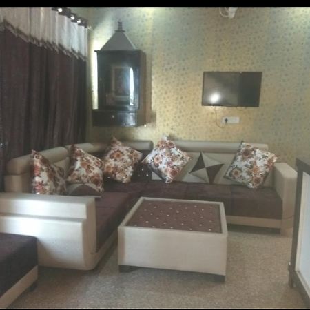 Dev Hotel Pataudi Экстерьер фото